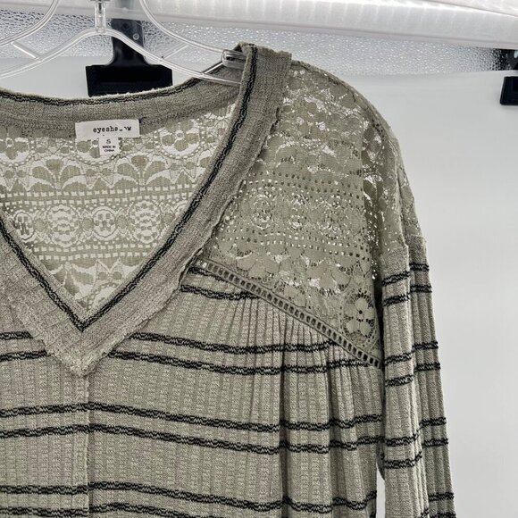 Eyeshadow Women's Striped V-Neck Sweater Lace Shoulder Size Small - Picture 4 of 9